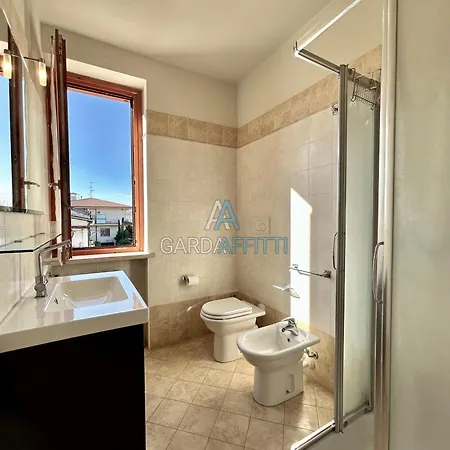 Appartamento Twins - 200m Dal Di Garda Con Piscina